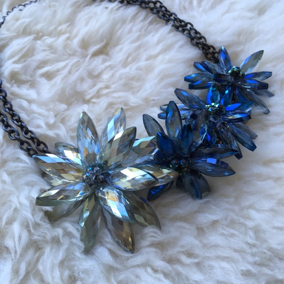 J. Crew - Glass Flower Necklace - Picture 6 of 7